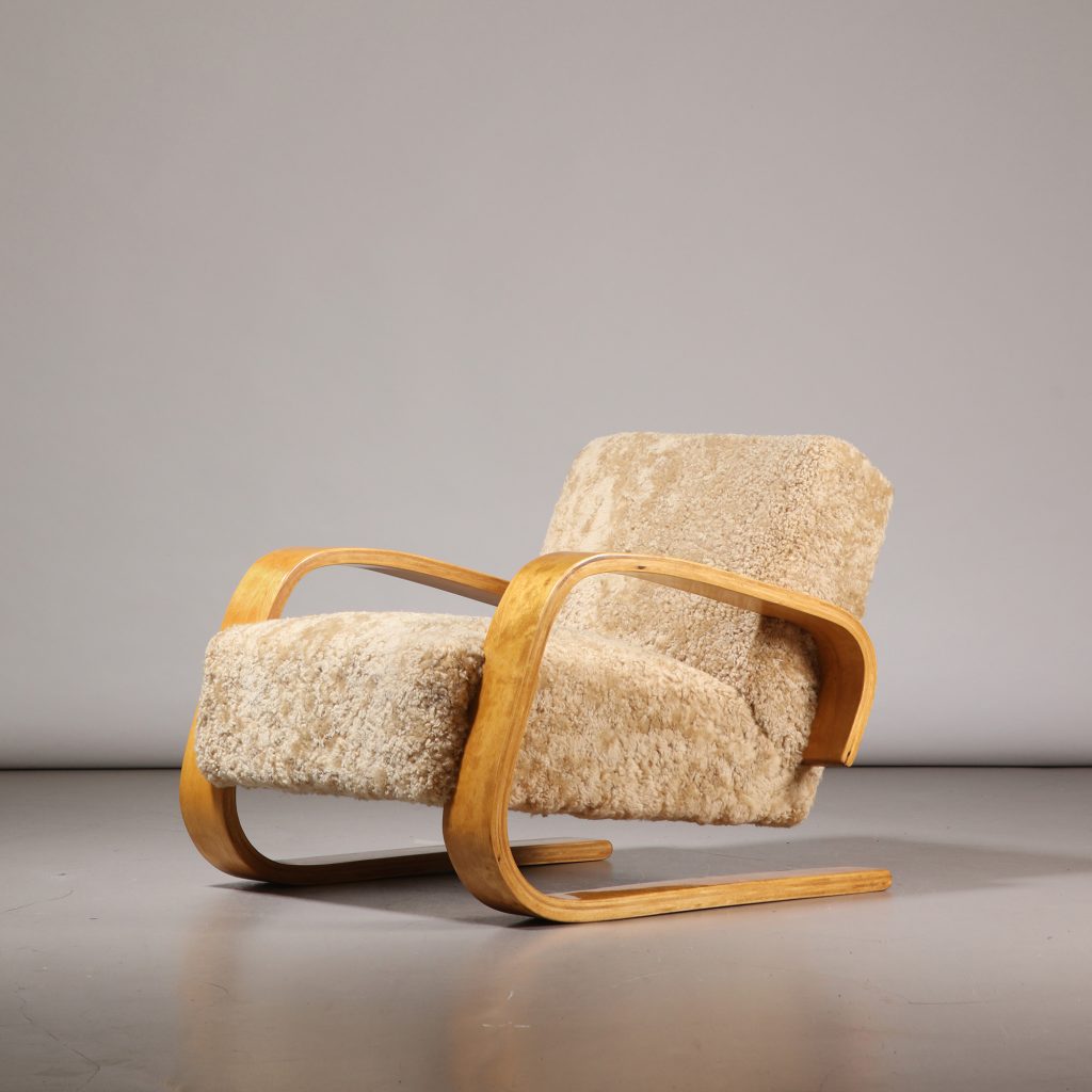 Alvar Aalto 'Tank' Armchair in Honey Sheepskin, 1940s